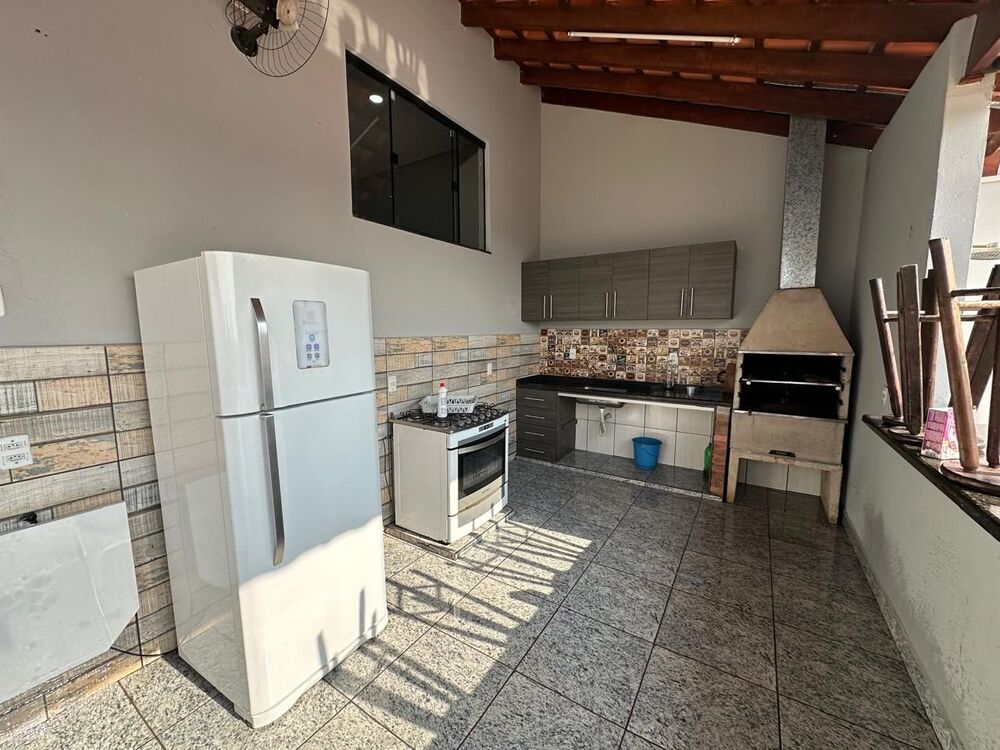 Chácara à venda com 2 quartos, 300m² - Foto 16