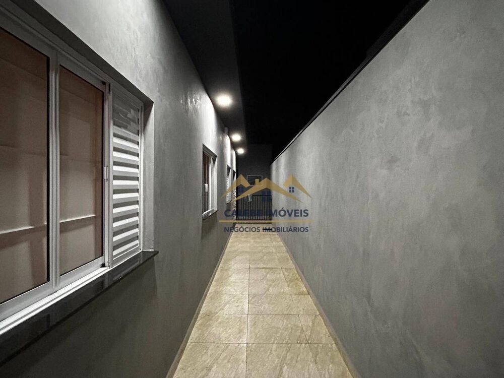 Casa à venda com 2 quartos, 140m² - Foto 3