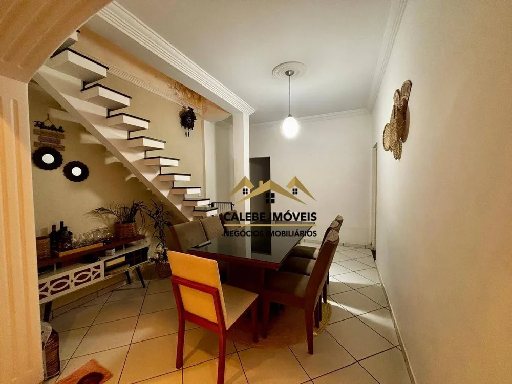 Sobrado, 4 quartos, 244 m² - Foto 3
