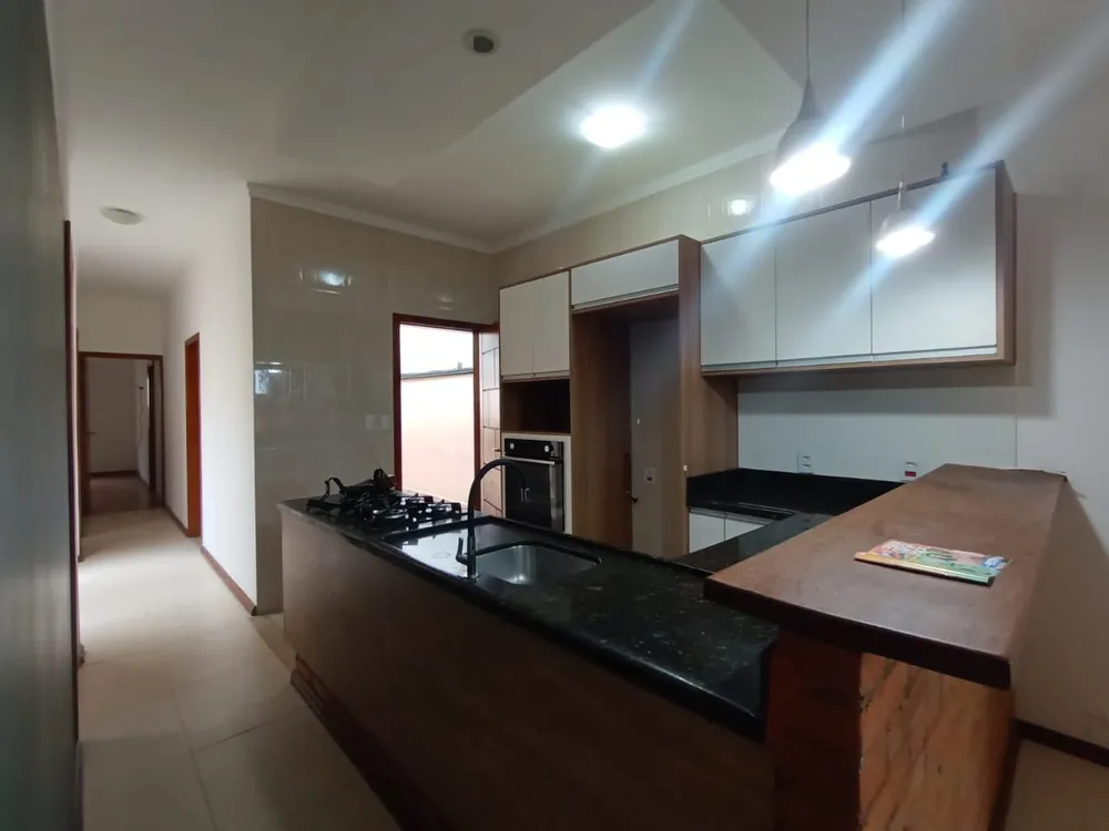 Casa, 3 quartos, 98 m² - Foto 1