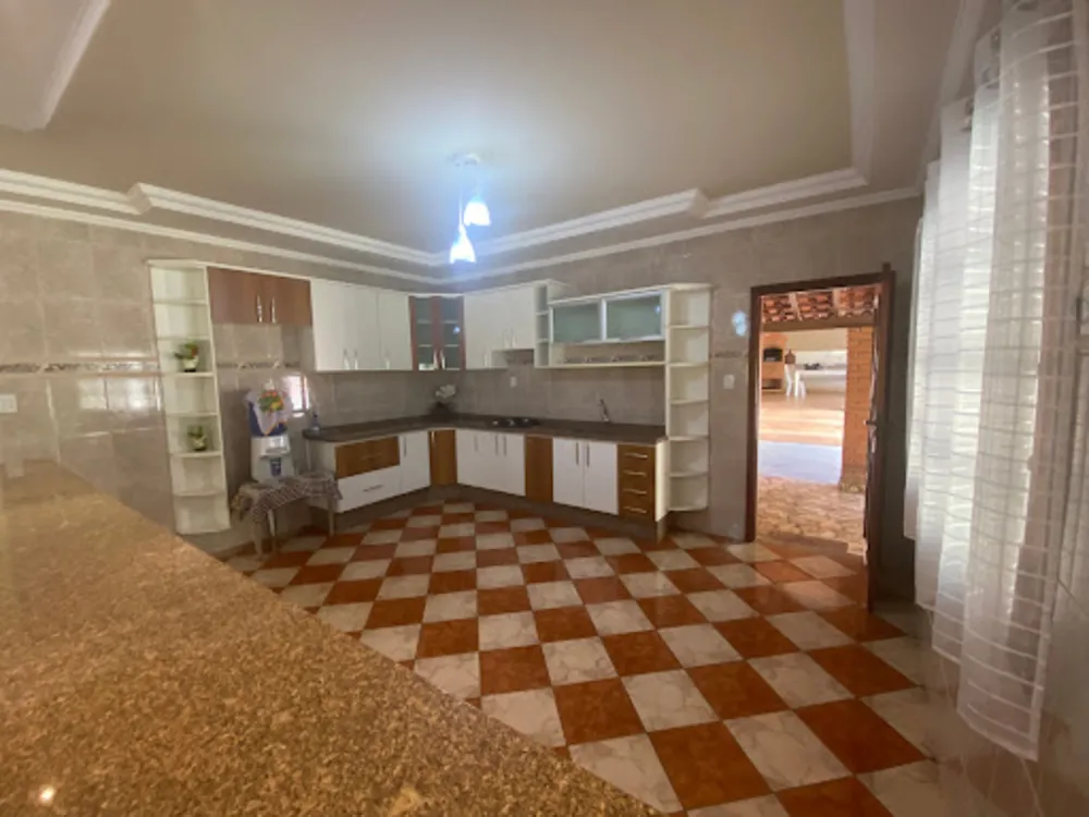Chácara, 4 quartos, 3800 m² - Foto 2