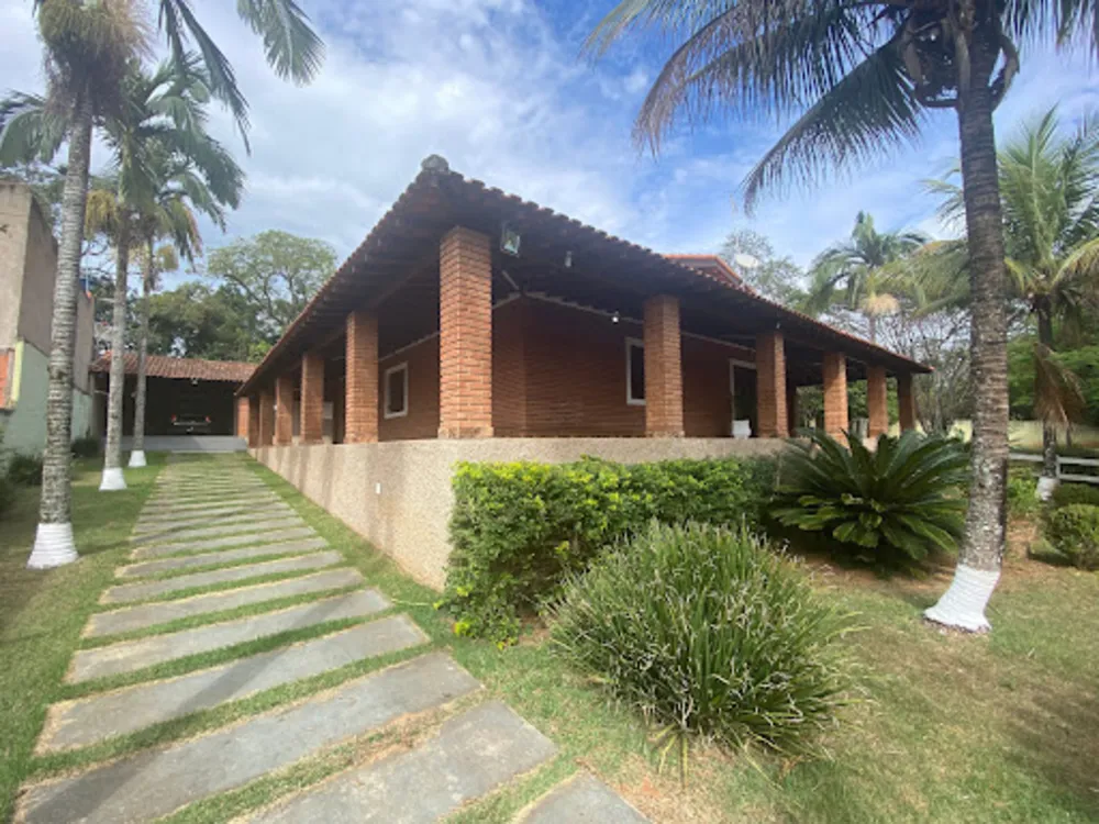 Chácara, 4 quartos, 3800 m² - Foto 1
