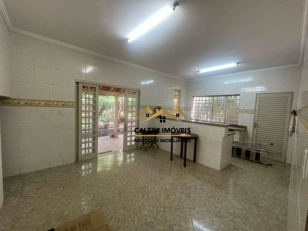 Chácara, 4 quartos, 2060 m² - Foto 3