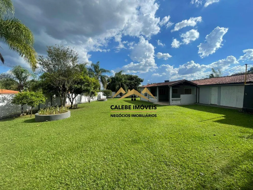 Chácara, 2 quartos, 1073 m² - Foto 4