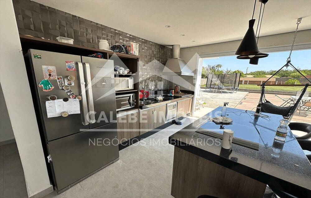 Casa, 3 quartos, 210 m² - Foto 4