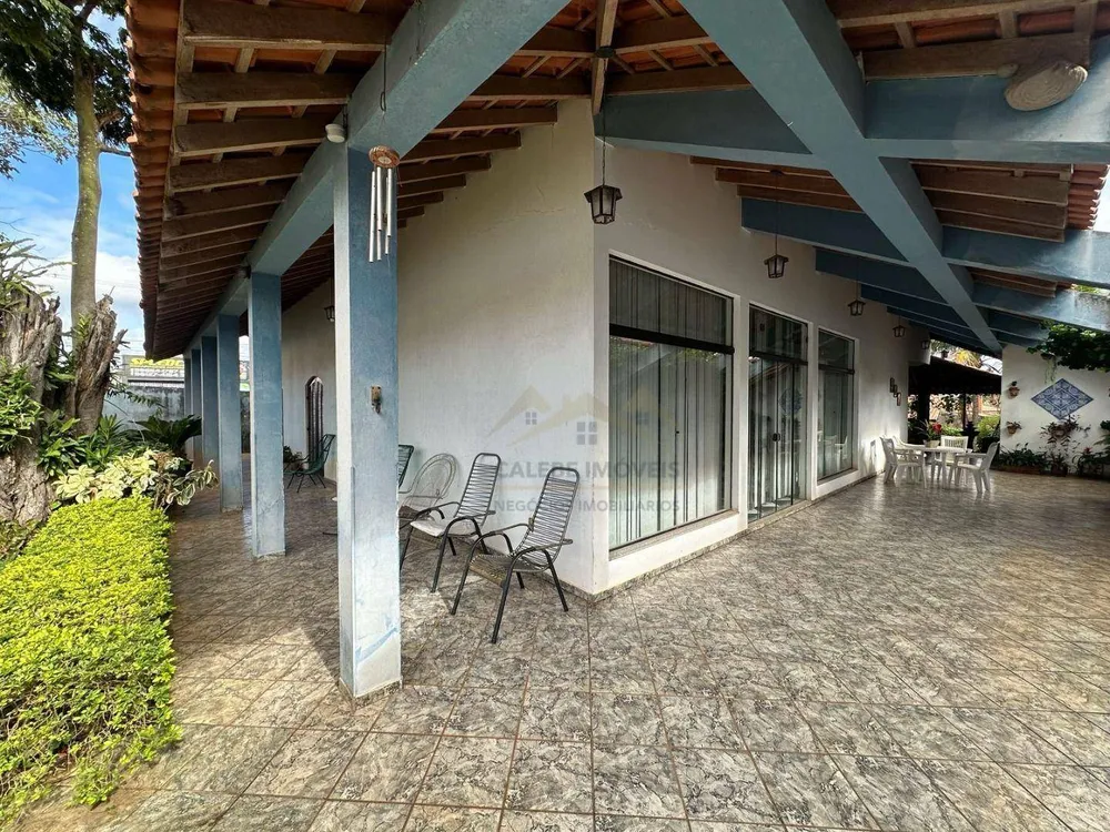 Casa, 3 quartos, 257 m² - Foto 3