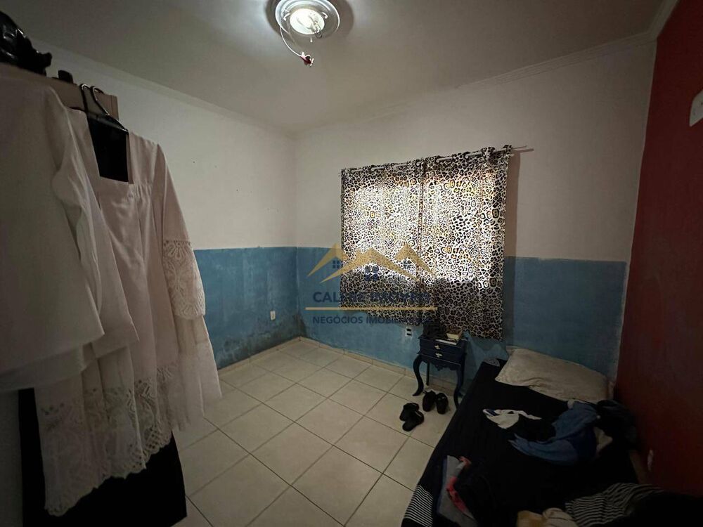 Casa, 5 quartos, 330 m² - Foto 2