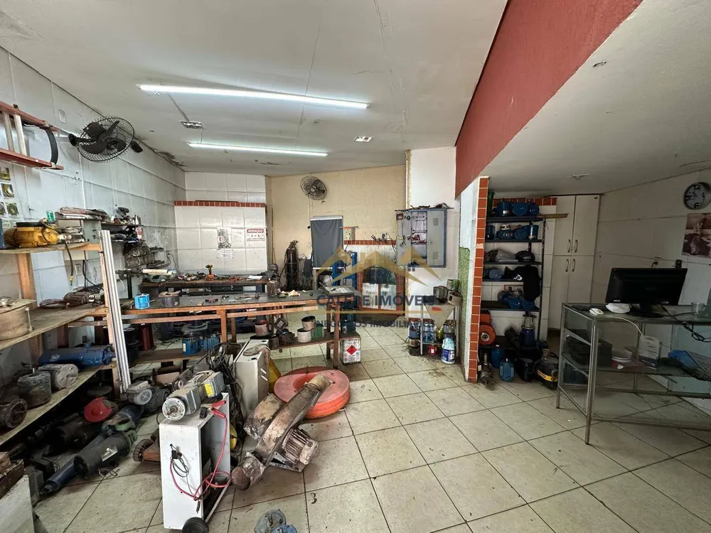 Casa, 5 quartos, 330 m² - Foto 4