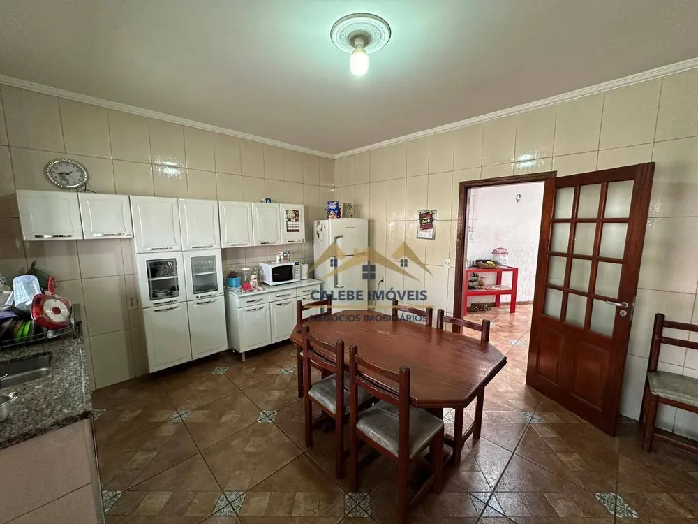 Casa, 5 quartos, 330 m² - Foto 6