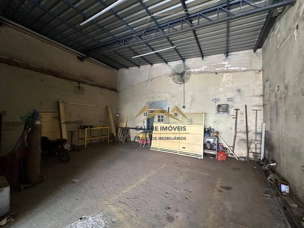 Casa, 5 quartos, 330 m² - Foto 2