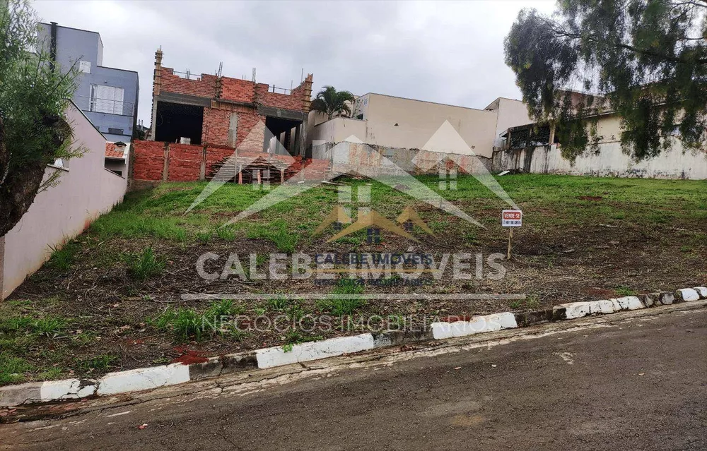 Loteamento e Condomínio, 300 m² - Foto 1