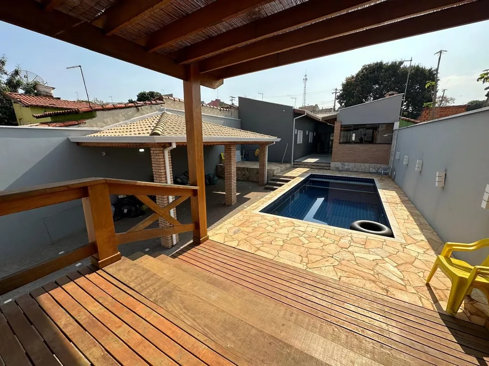 Casa à venda com 2 quartos, 150m² - Foto 4