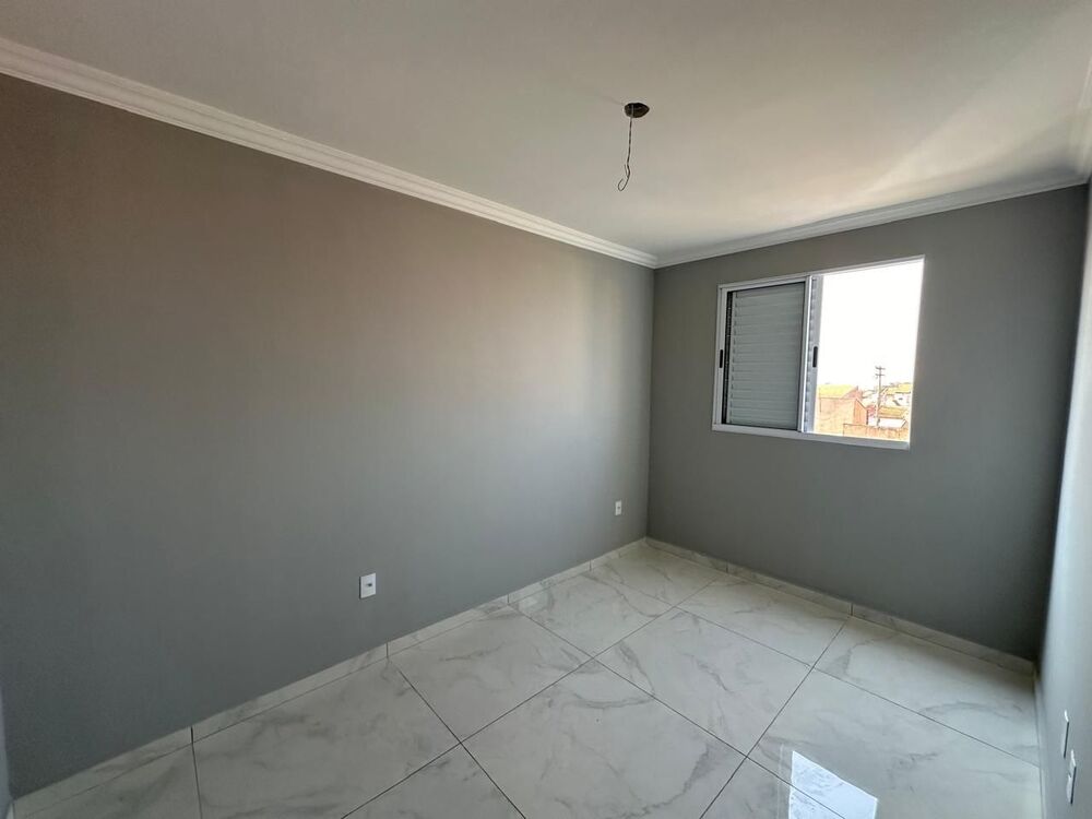 Apartamento à venda com 2 quartos, 47m² - Foto 2