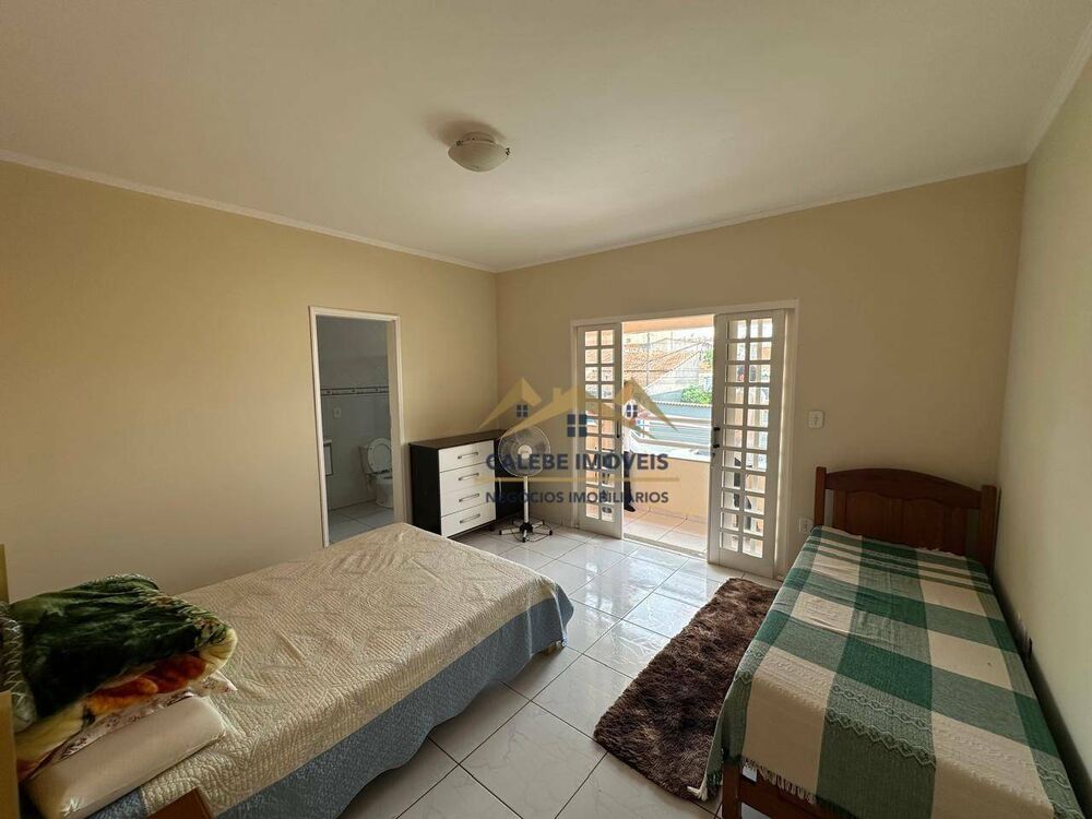 Casa, 3 quartos, 110 m² - Foto 2