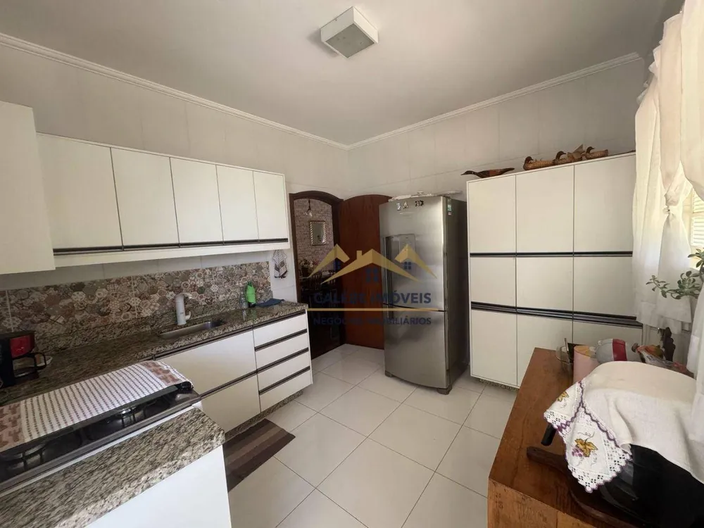 Casa, 3 quartos, 244 m² - Foto 5