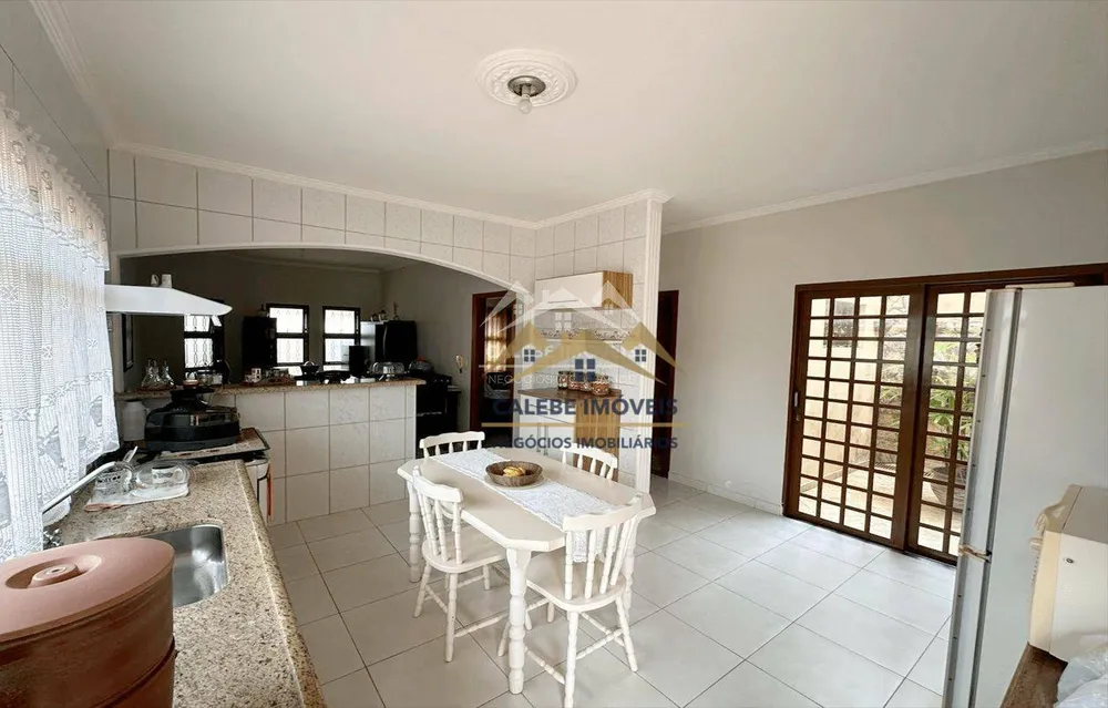 Casa, 3 quartos, 181 m² - Foto 7