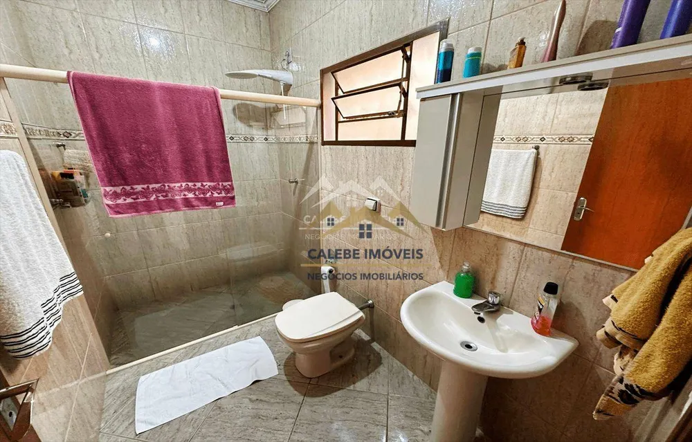 Casa, 3 quartos, 181 m² - Foto 2