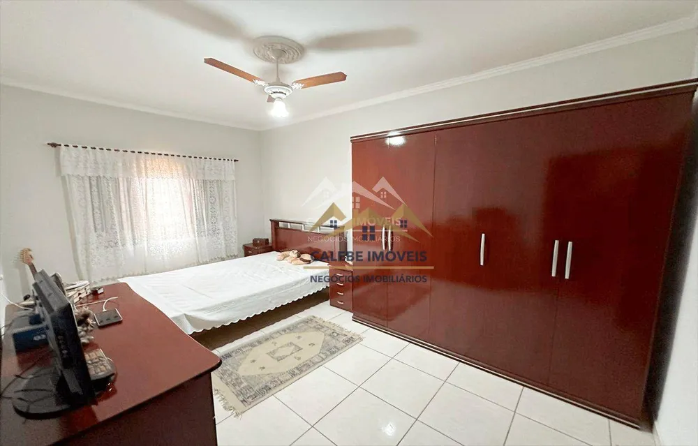 Casa, 3 quartos, 181 m² - Foto 3