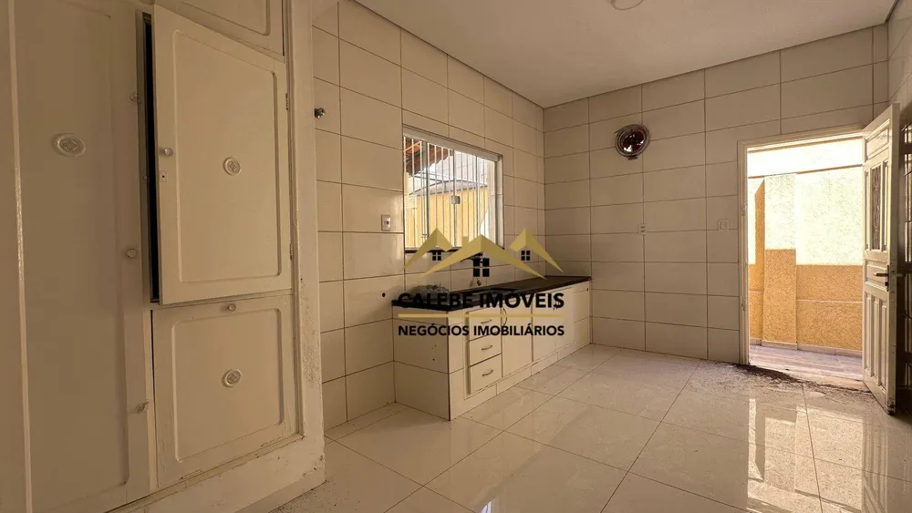 Casa, 4 quartos, 220 m² - Foto 6