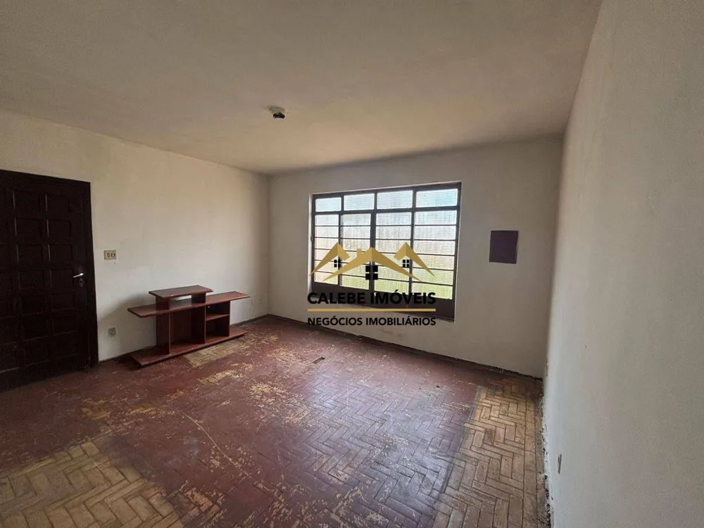 Casa, 5 quartos, 207 m² - Foto 4