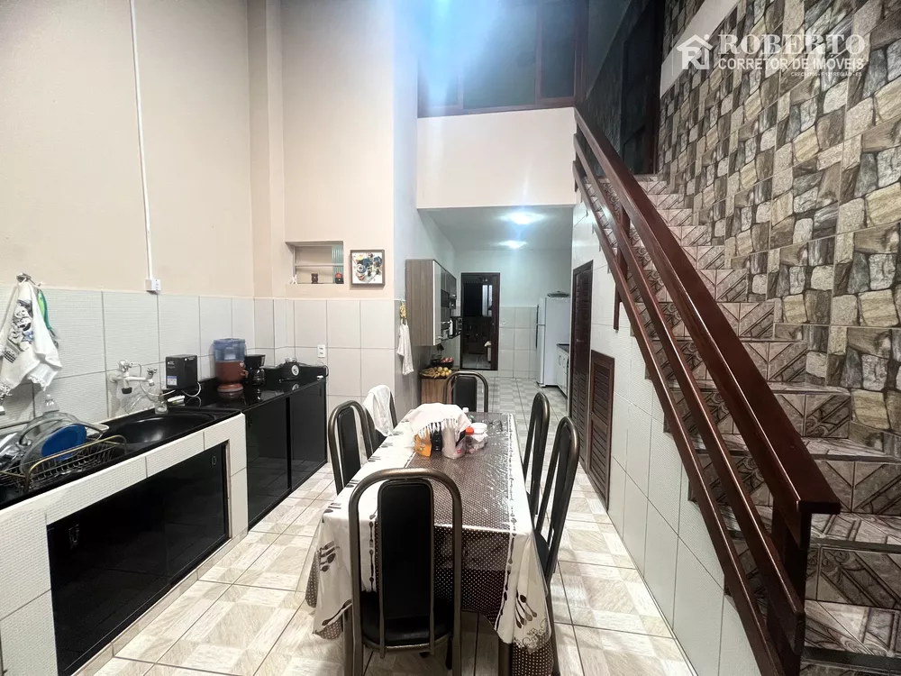 Casa à venda com 4 quartos, 300m² - Foto 14