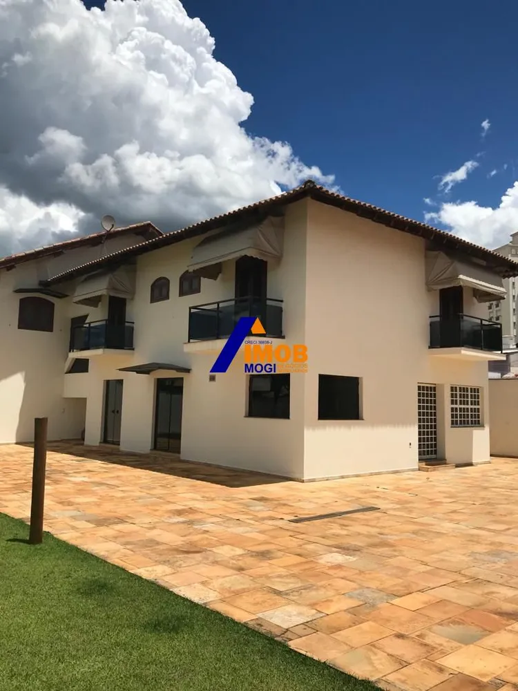 Sobrado, 6 quartos, 475 m² - Foto 1