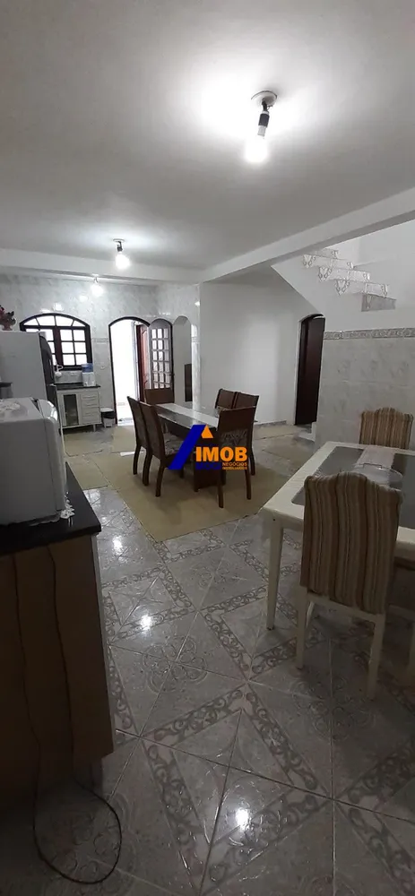 Casa, 3 quartos, 143 m² - Foto 1