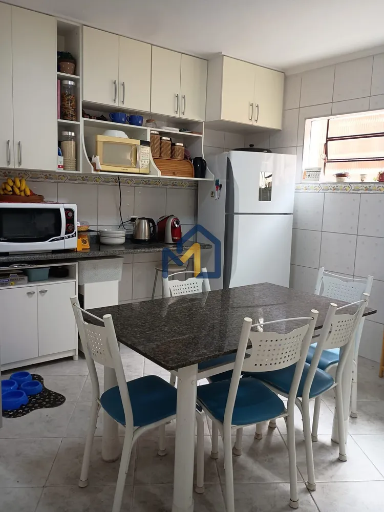 Casa, 3 quartos, 250 m² - Foto 13
