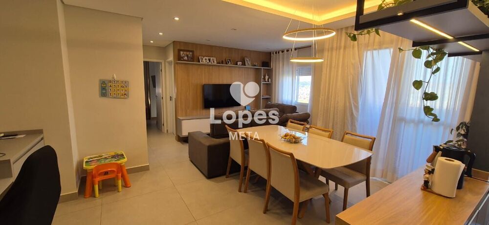 Apartamento à venda com 2 quartos, 65m² - Foto 1