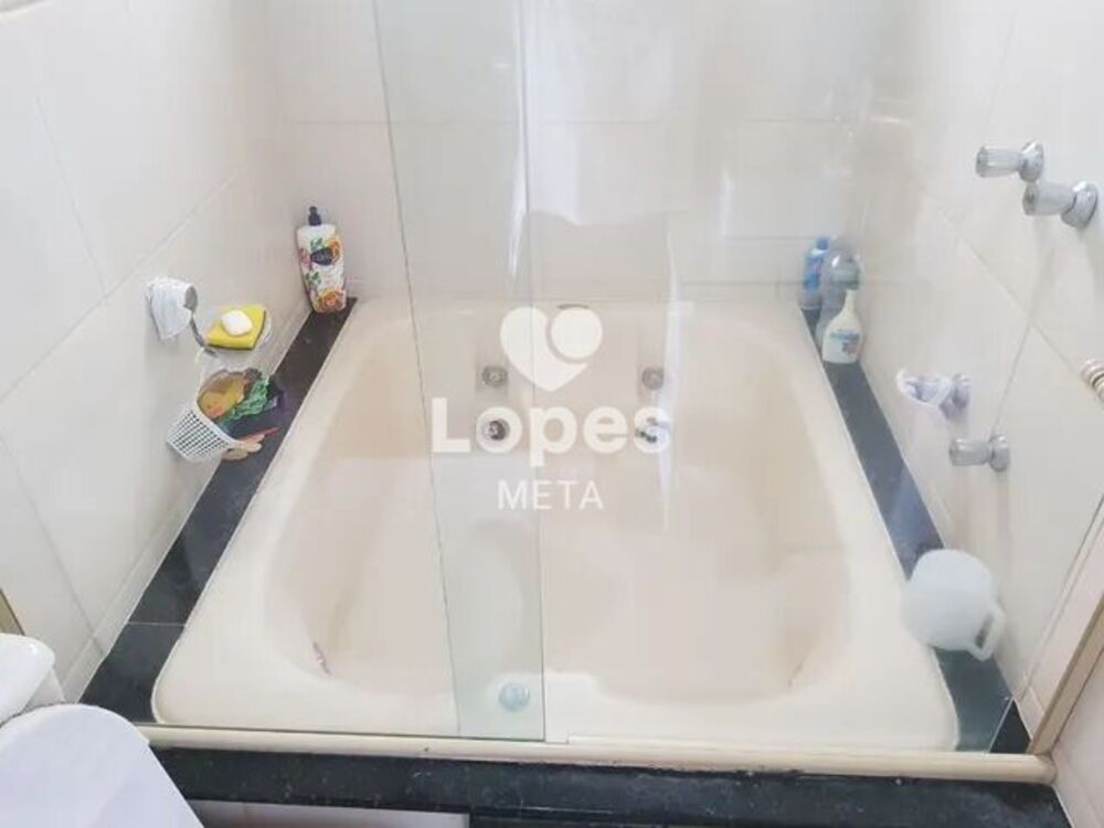 Casa à venda com 3 quartos, 150m² - Foto 1