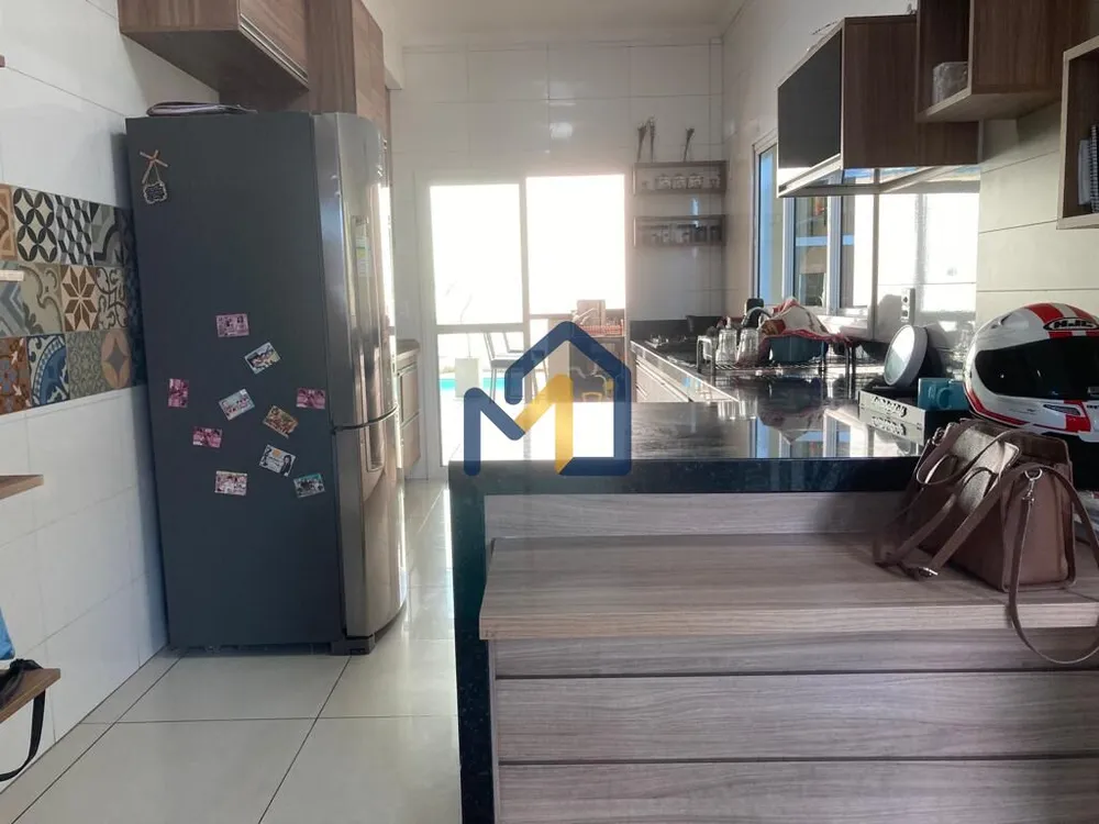 Casa, 3 quartos, 283 m² - Foto 1