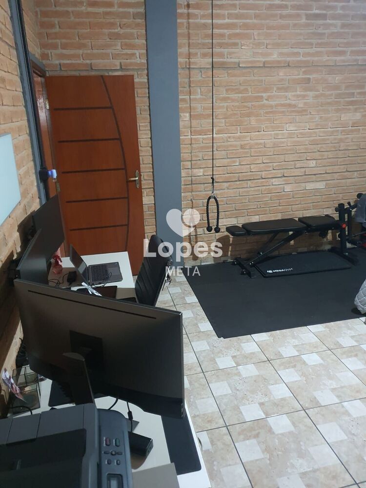 Chácara à venda com 2 quartos, 220m² - Foto 3