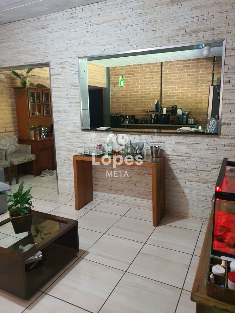 Chácara à venda com 2 quartos, 220m² - Foto 6