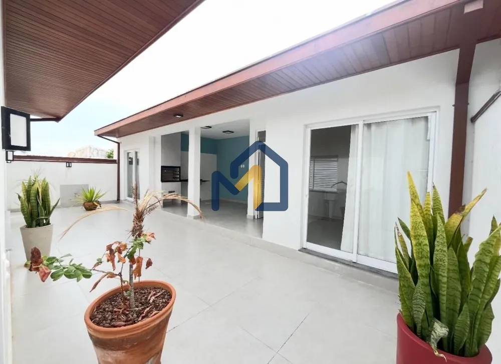 Casa, 5 quartos, 220 m² - Foto 2