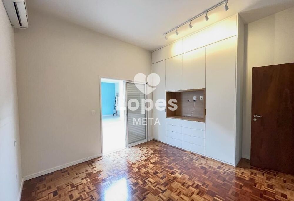 Casa, 5 quartos, 220 m² - Foto 2