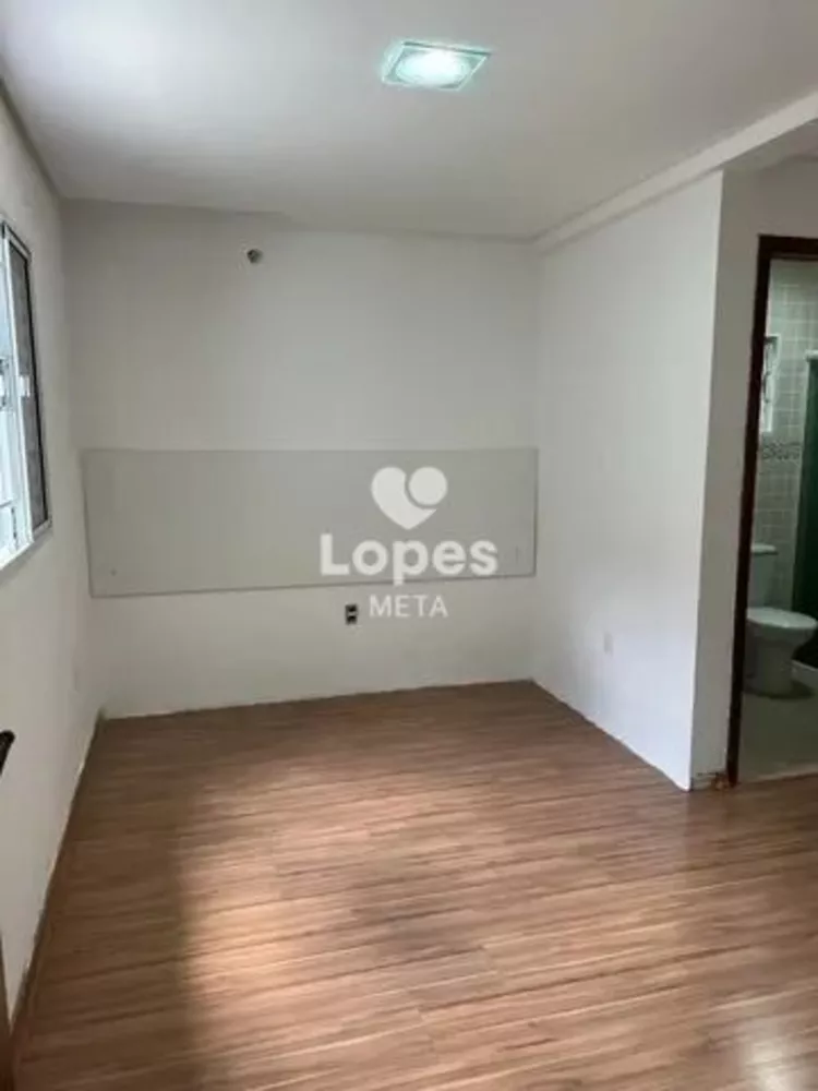 Casa, 3 quartos, 210 m² - Foto 2