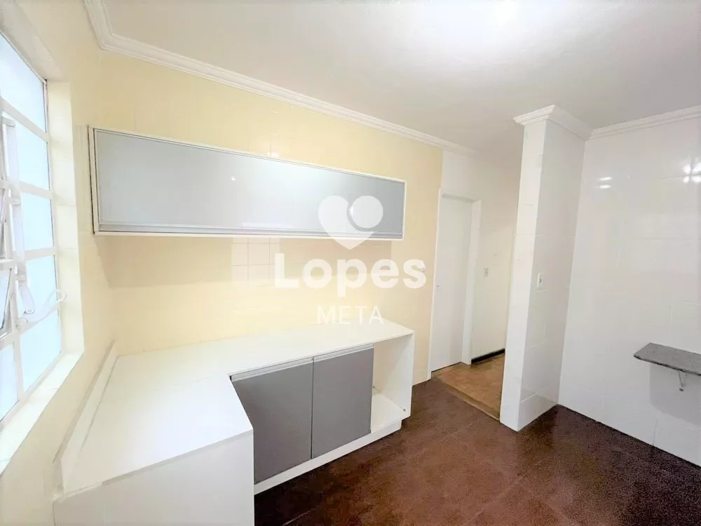 Casa, 2 quartos, 200 m² - Foto 1
