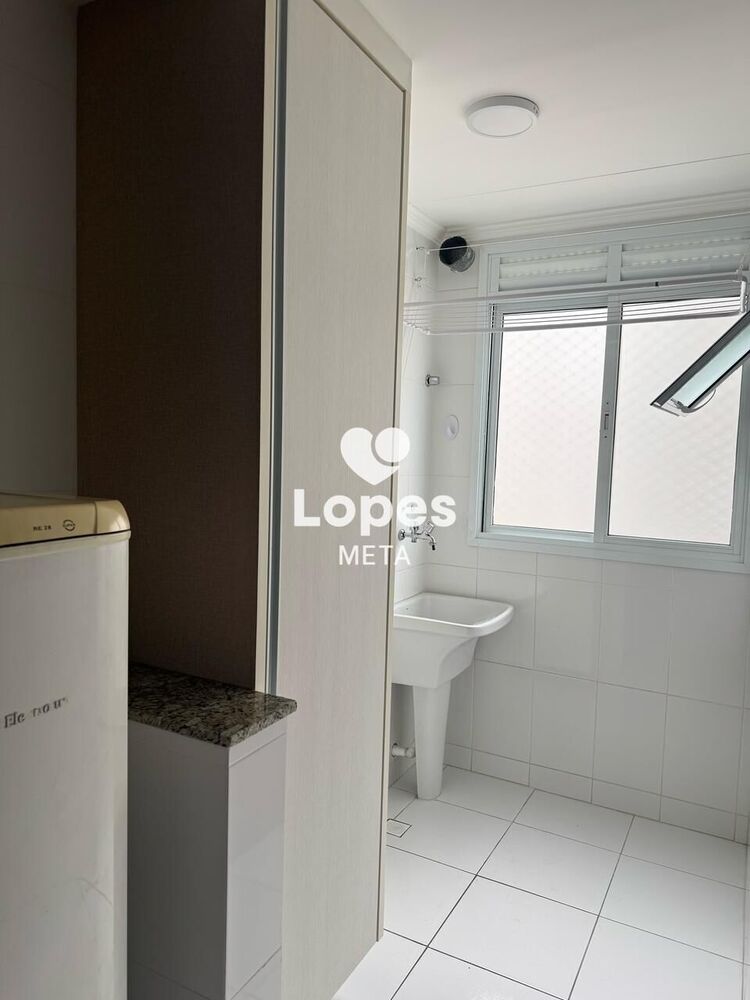 Apartamento para alugar com 1 quarto, 57m² - Foto 3