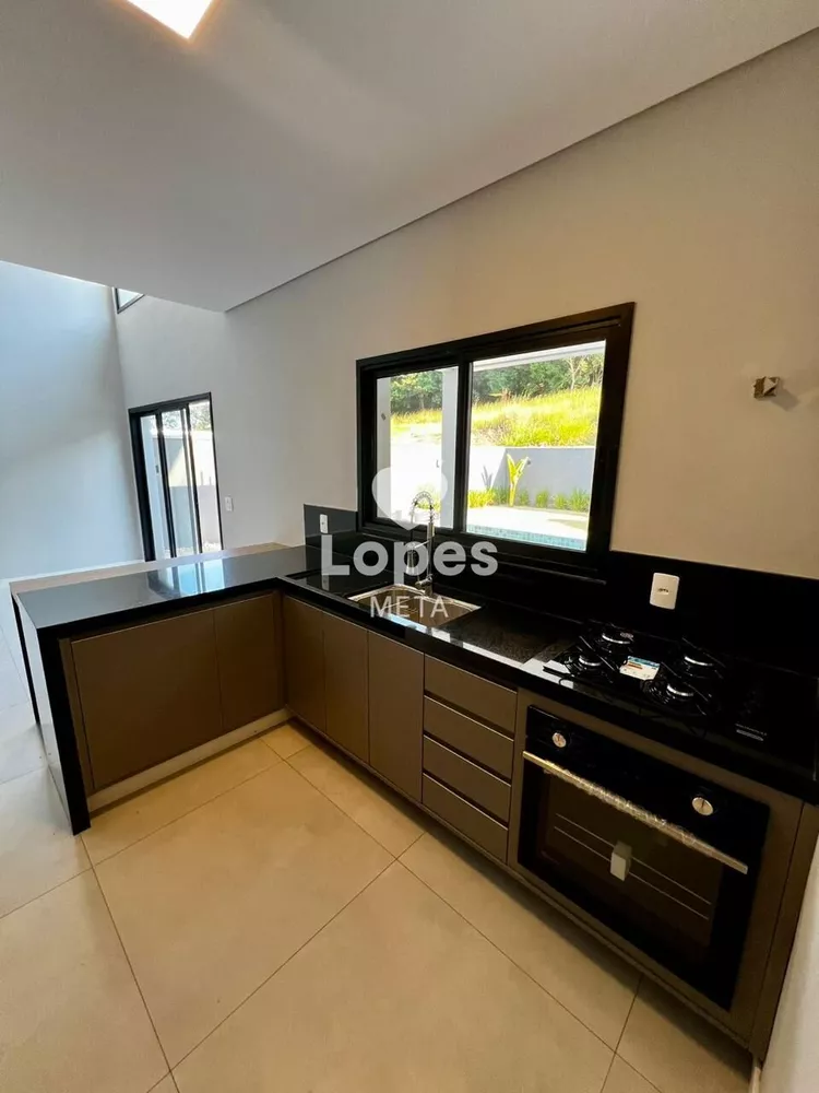 Casa, 3 quartos, 360 m² - Foto 1