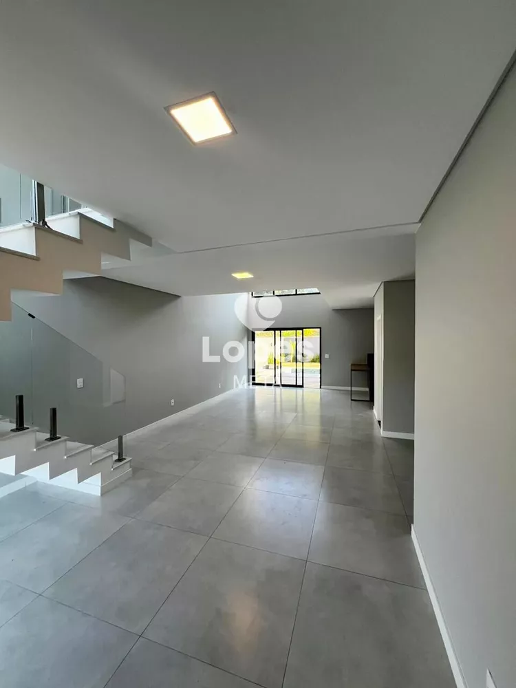 Casa, 3 quartos, 360 m² - Foto 12