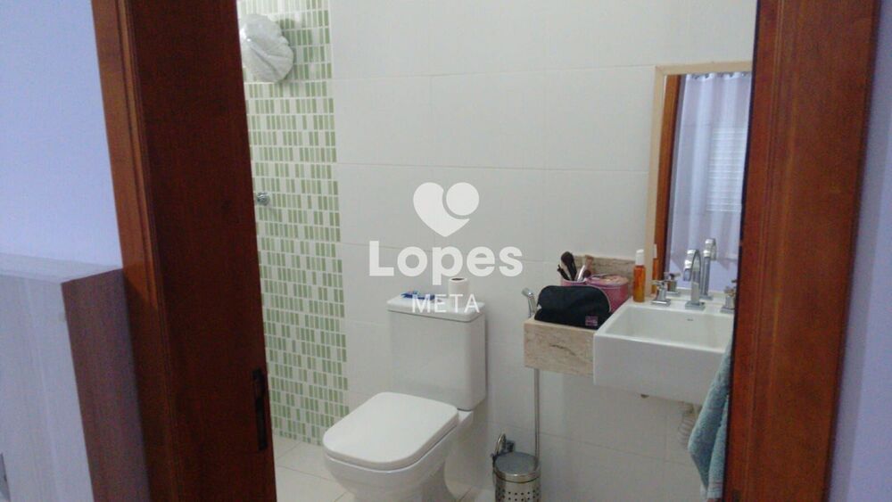 Casa, 3 quartos, 316 m² - Foto 1