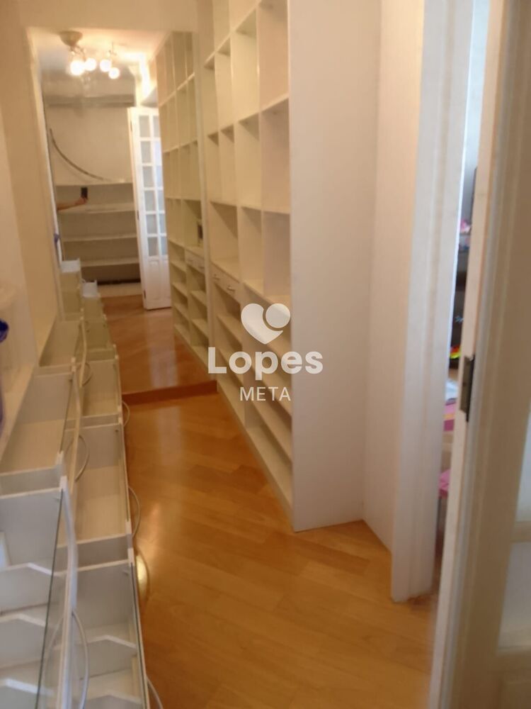 Cobertura à venda com 5 quartos, 256m² - Foto 2