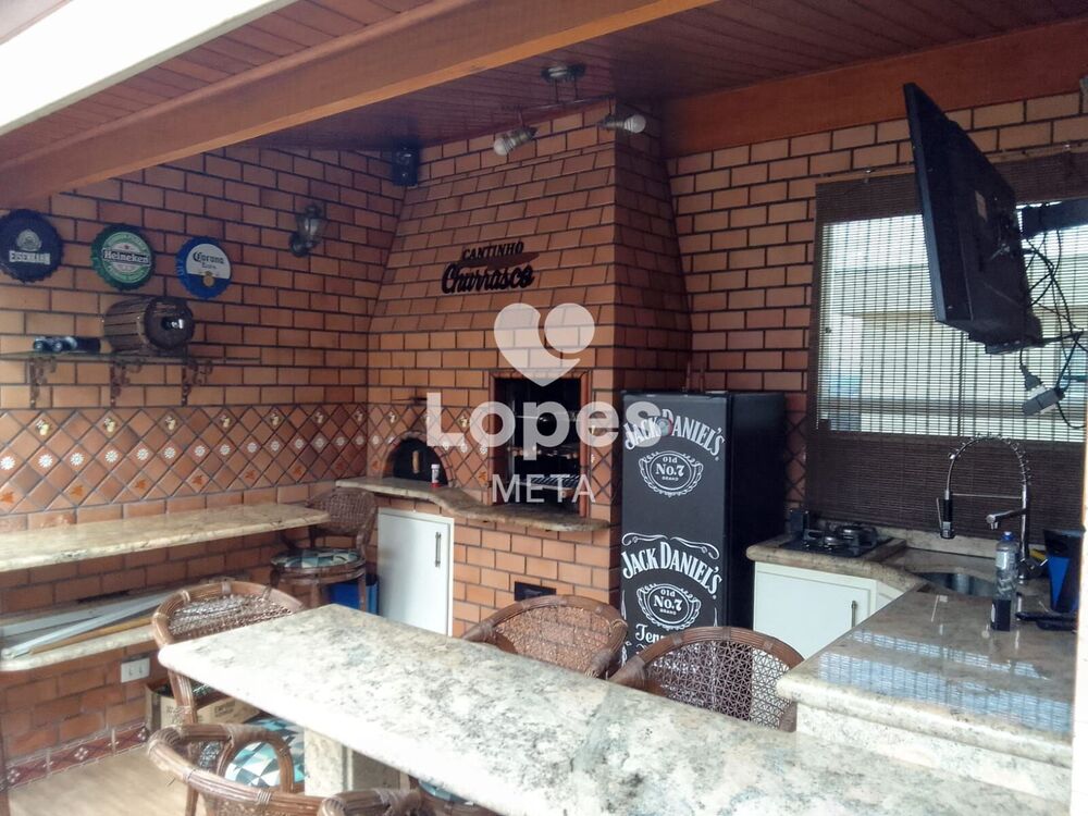 Cobertura à venda com 5 quartos, 256m² - Foto 4