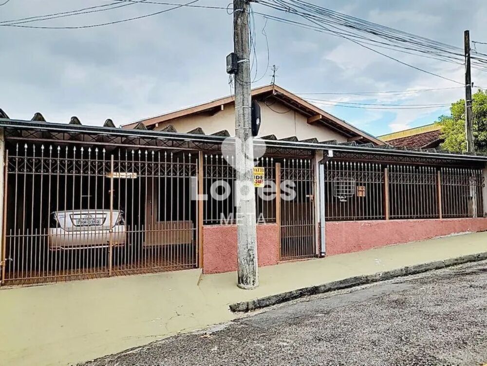 Casa, 3 quartos, 180 m² - Foto 1