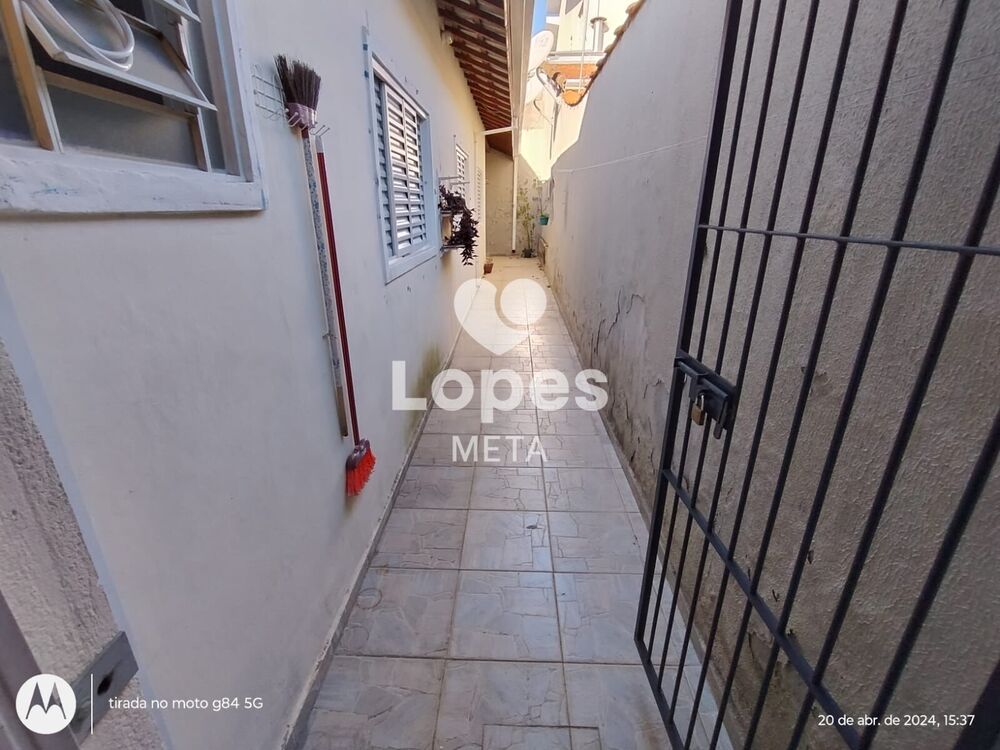Casa à venda com 3 quartos, 150m² - Foto 9