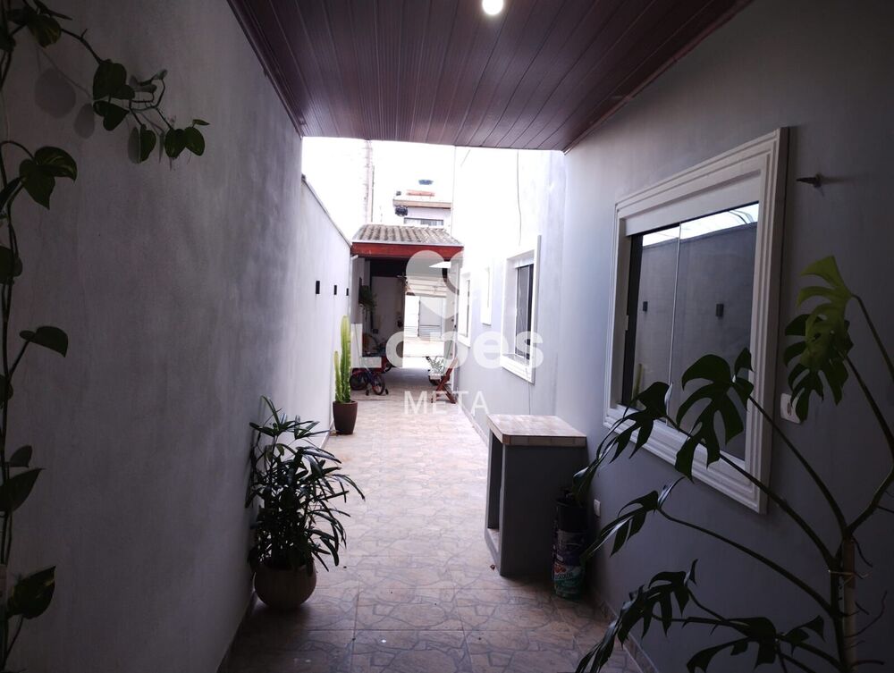 Casa, 3 quartos, 200 m² - Foto 1