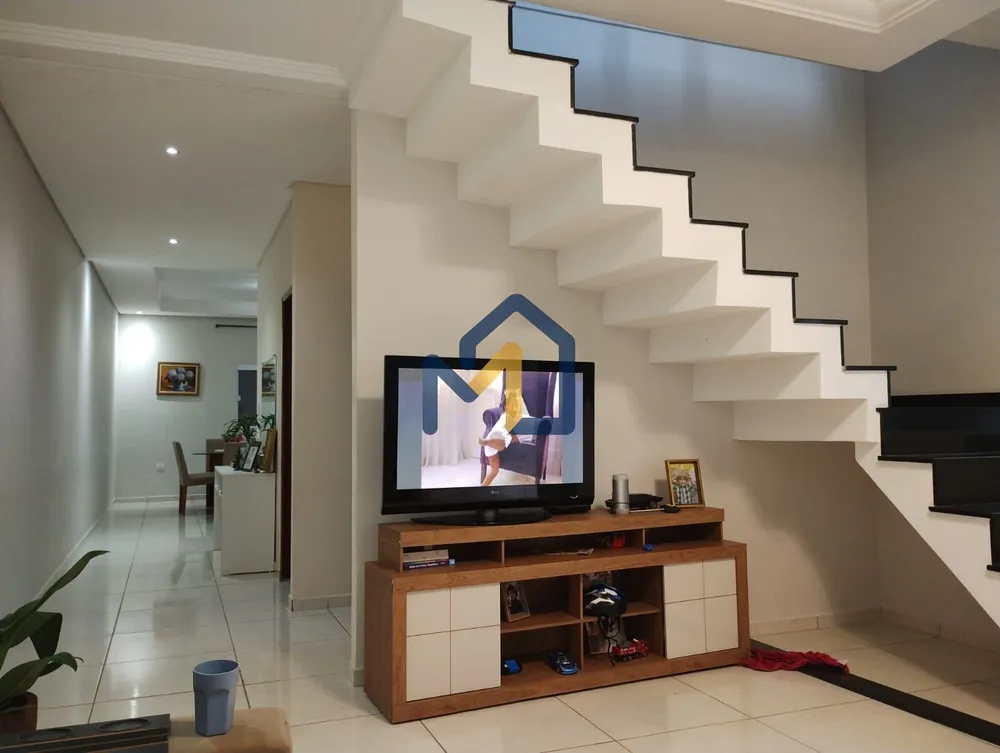 Casa, 3 quartos, 200 m² - Foto 13