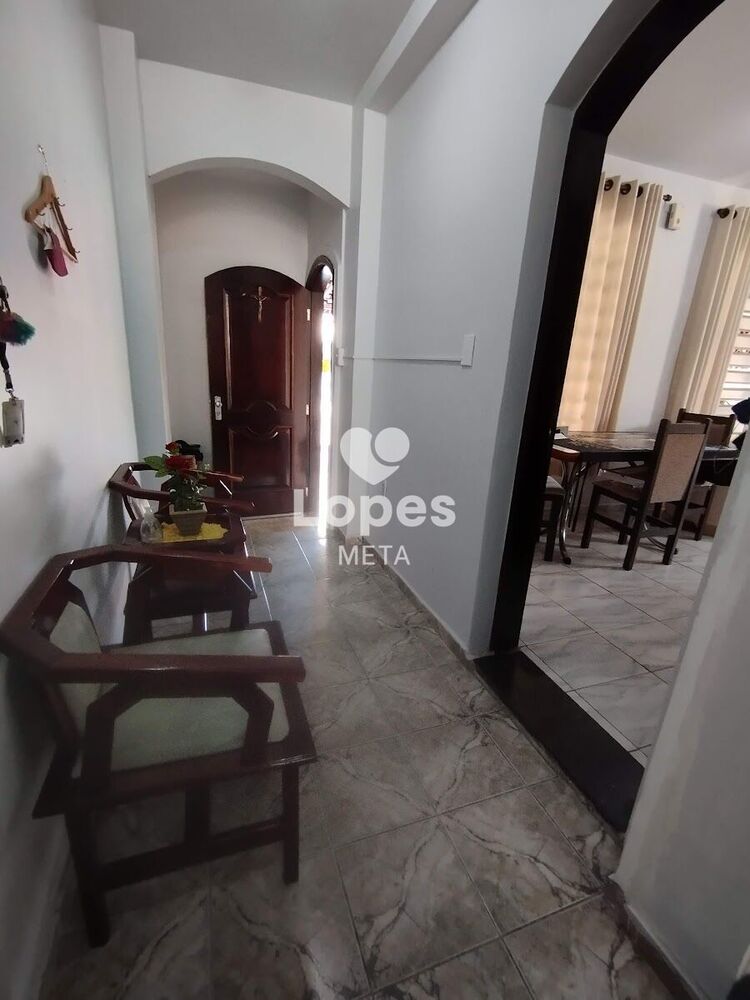 Casa, 4 quartos, 329 m² - Foto 1