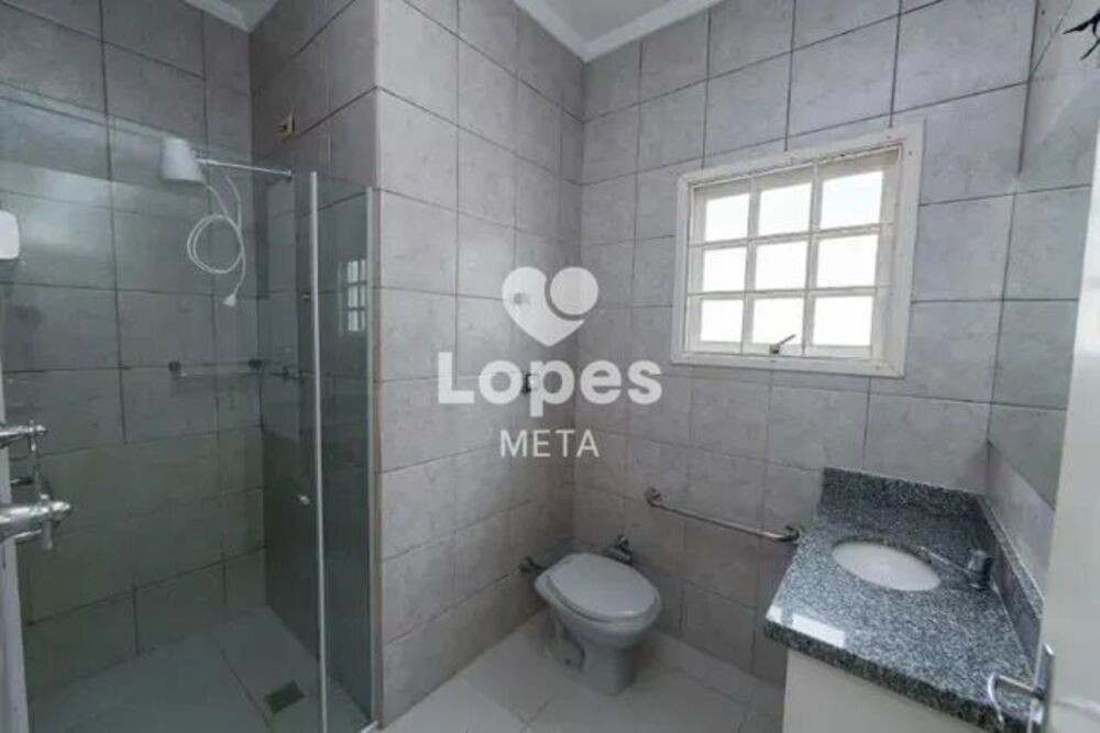 Casa à venda com 3 quartos, 226m² - Foto 7
