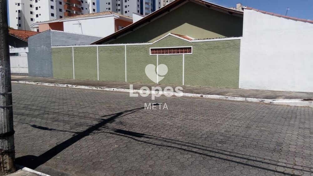 Sobrado à venda com 4 quartos, 180m² - Foto 1